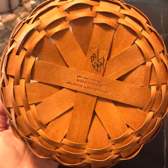 Longaberger Button Basket (1994) - Picture 3 of 3